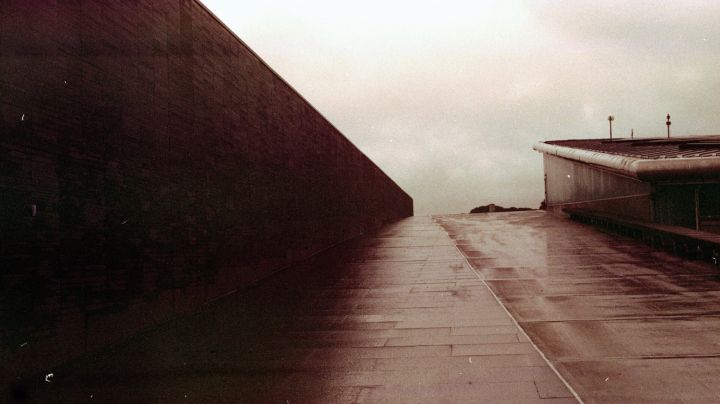 Filmstill: Das Monument bewegt sich